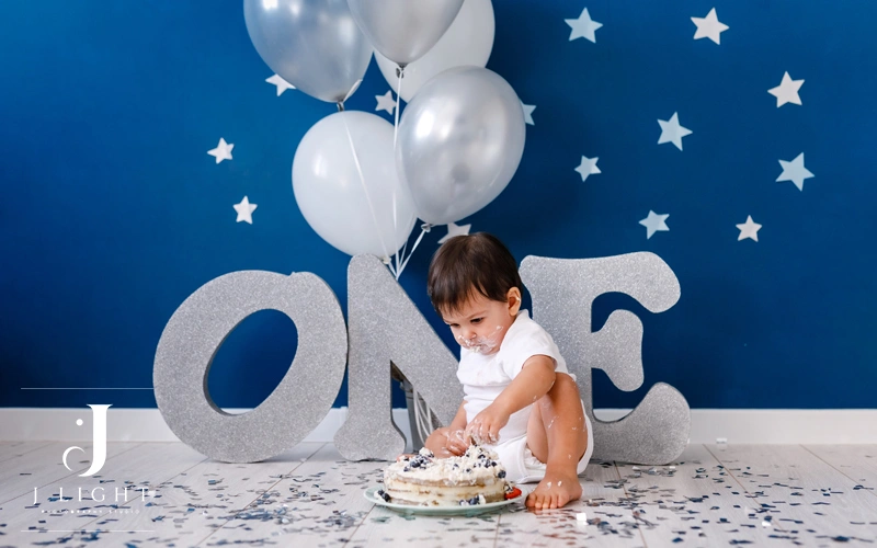 Cake Smash Photography in Ottawa