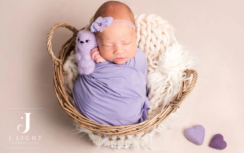 What to Expect from a Newborn Photography Style Session?