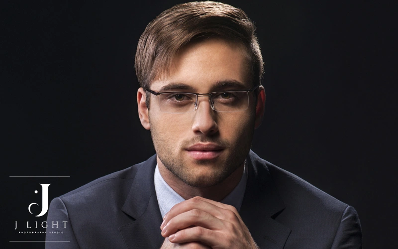 J Light Studio provides Headshot Photography in Ottawa, Montreal and Toronto